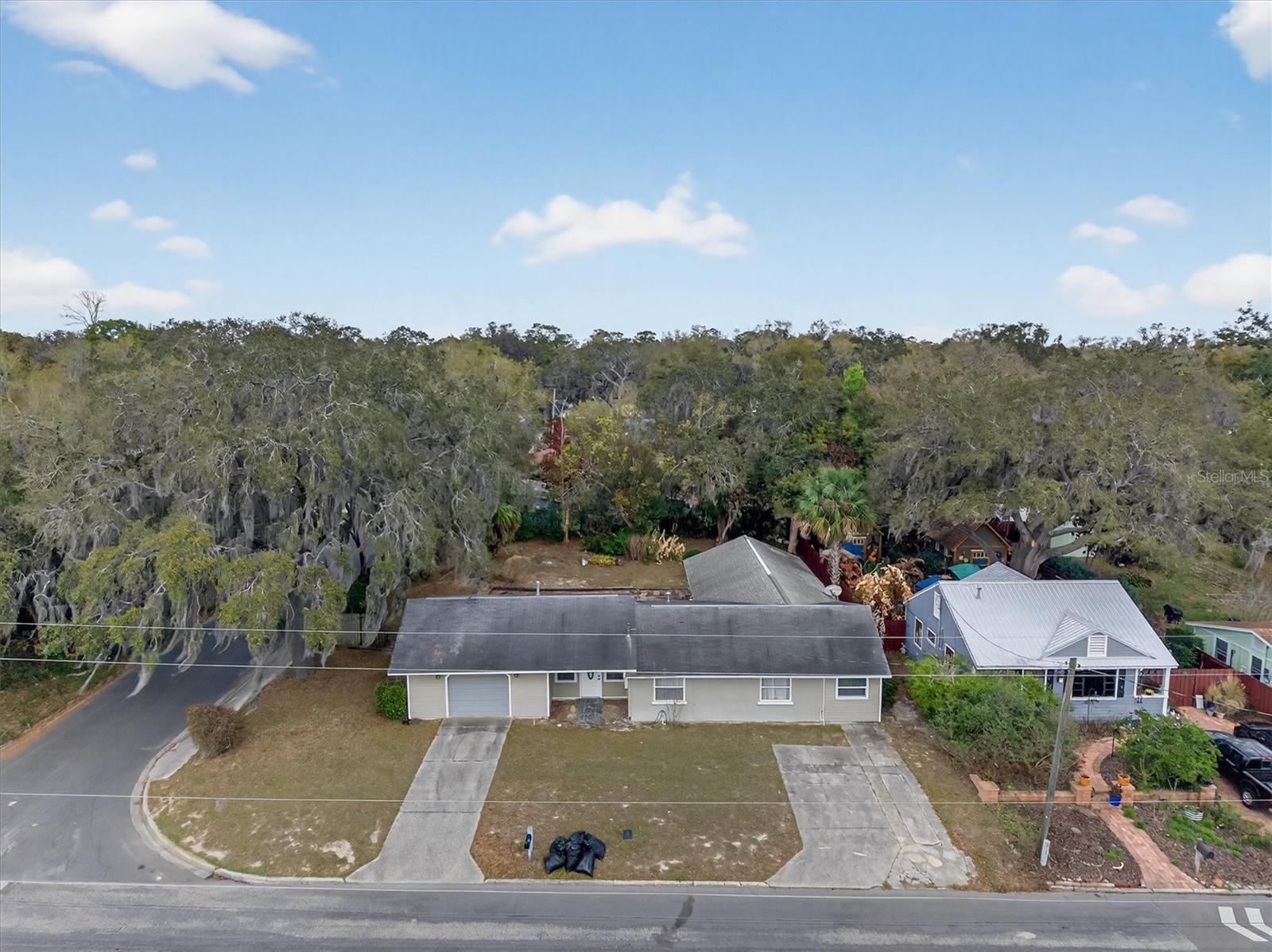 1109 E 8TH AVE, MOUNT DORA, FL, 32757