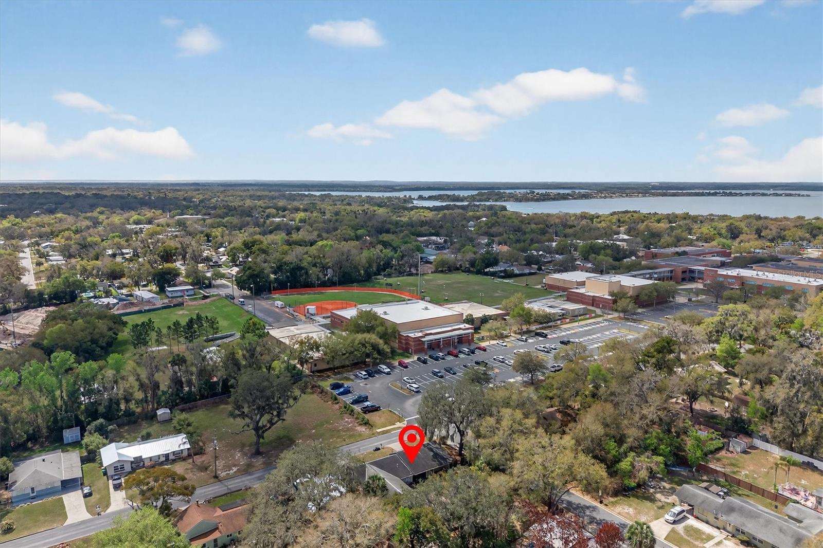 1109 E 8TH AVE, MOUNT DORA, FL, 32757