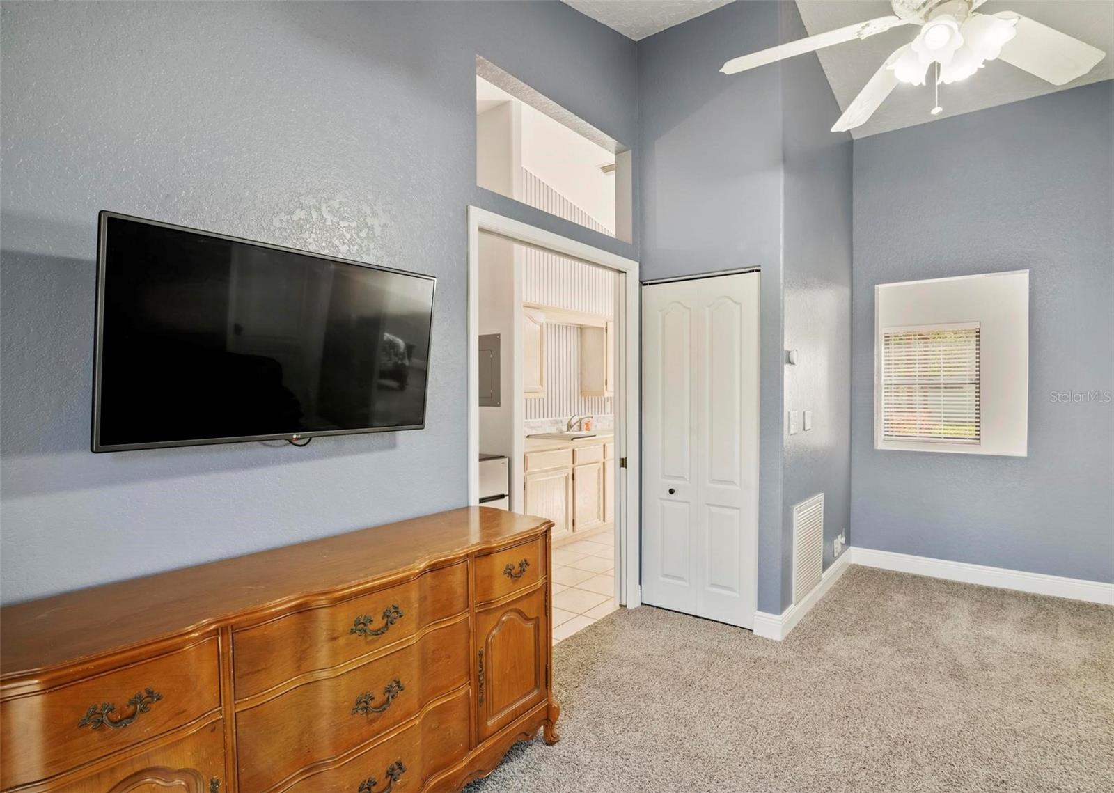 6110 NINTH AVENUE CIR NE, BRADENTON, FL, 34212