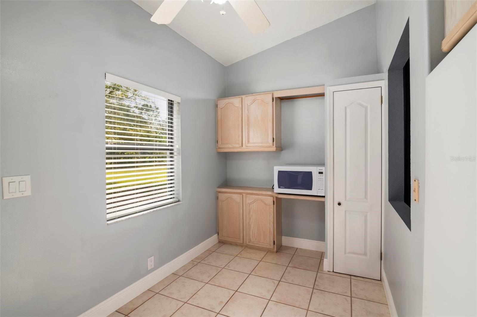 6110 NINTH AVENUE CIR NE, BRADENTON, FL, 34212