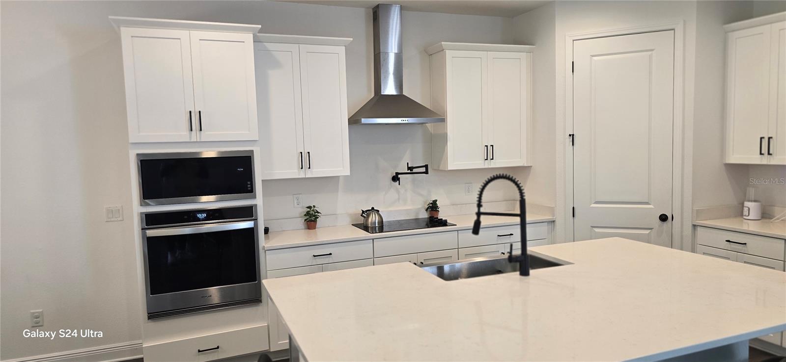 18410 BLUE HERON CIR, DEER ISLAND, FL, 32778