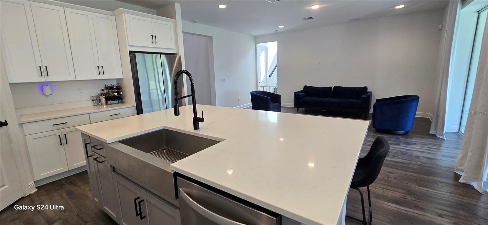 18410 BLUE HERON CIR, DEER ISLAND, FL, 32778