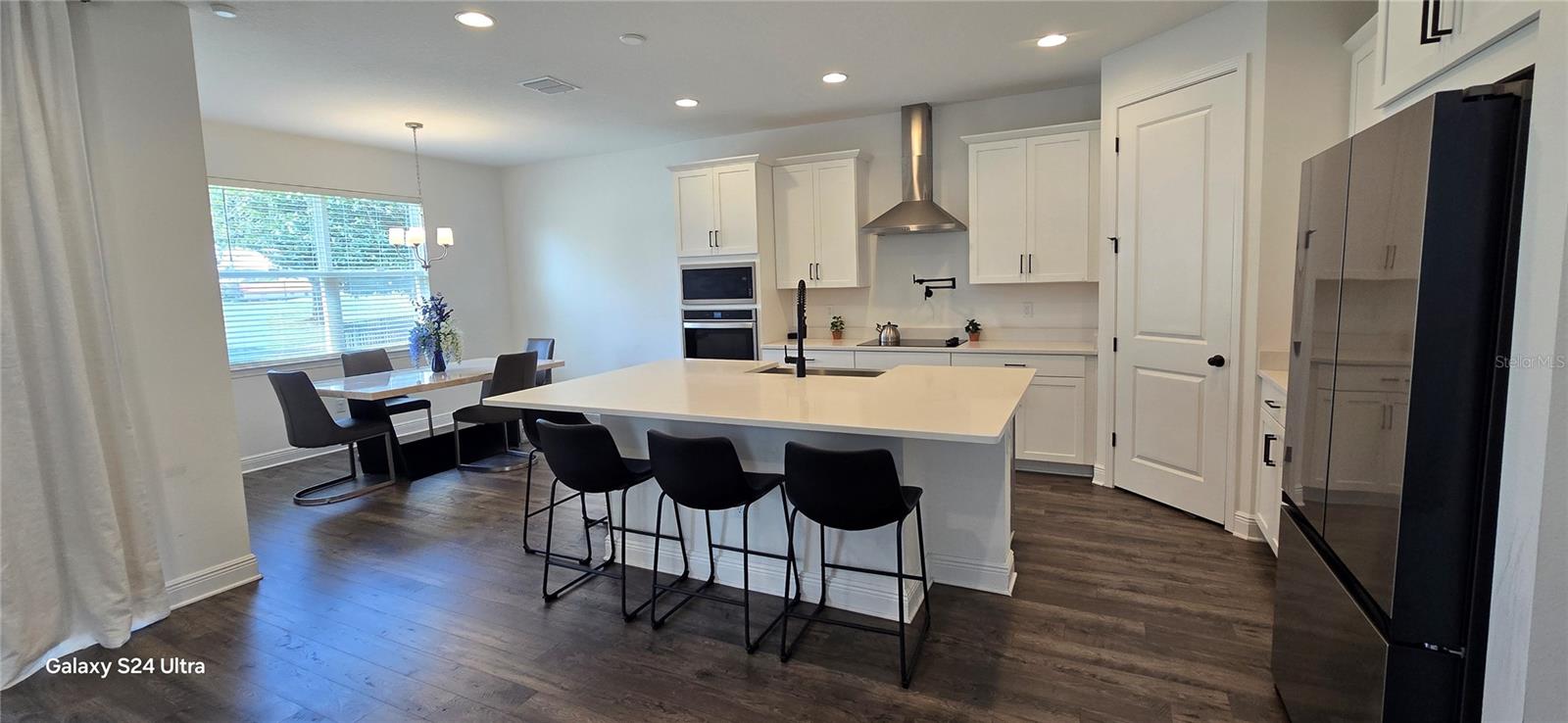 18410 BLUE HERON CIR, DEER ISLAND, FL, 32778