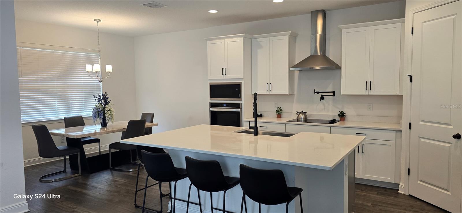 18410 BLUE HERON CIR, DEER ISLAND, FL, 32778