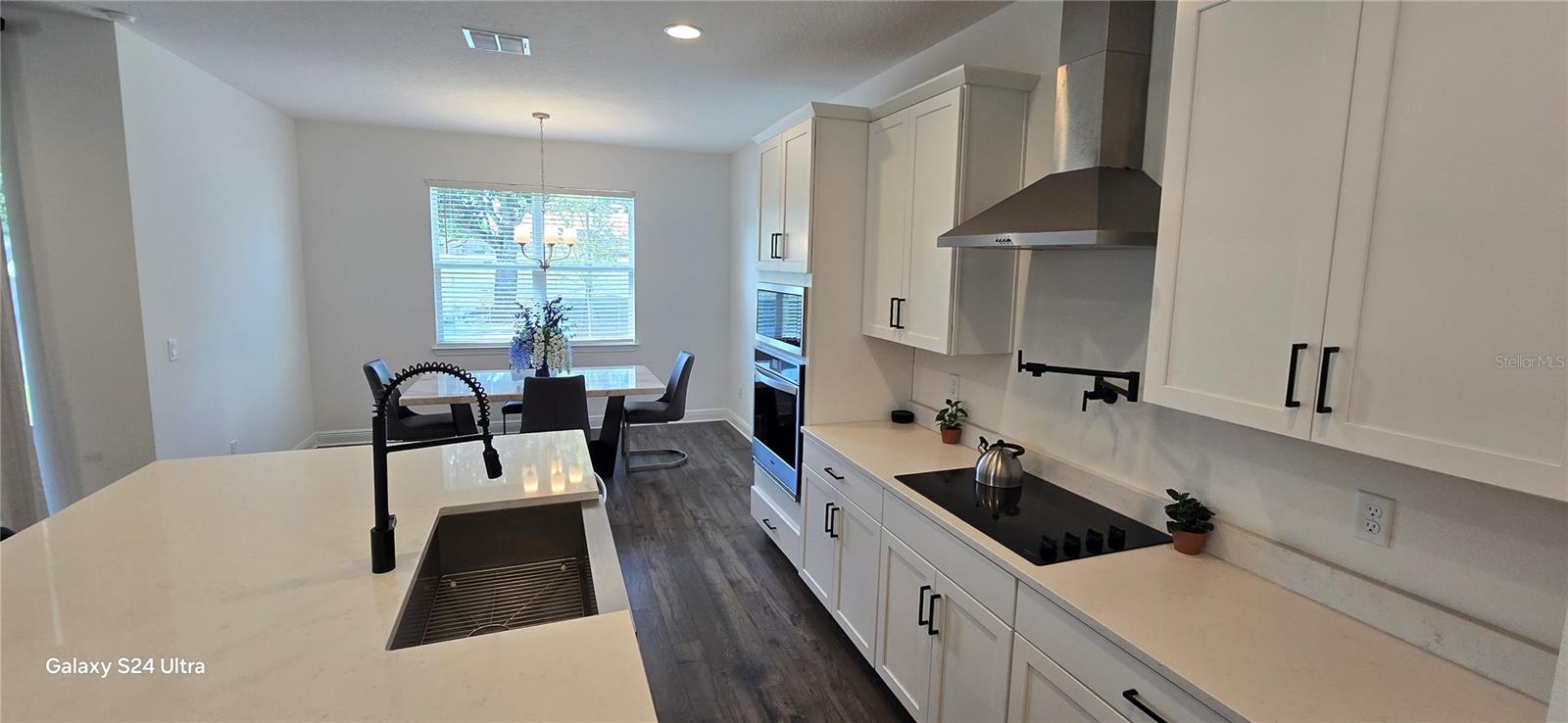 18410 BLUE HERON CIR, DEER ISLAND, FL, 32778