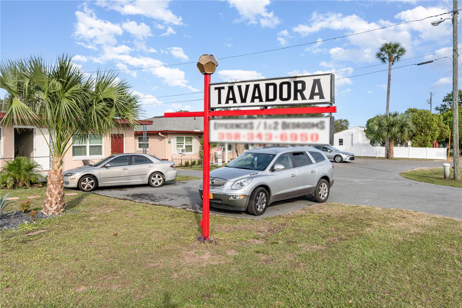 1401 E ALFRED ST #7, TAVARES, FL, 32778