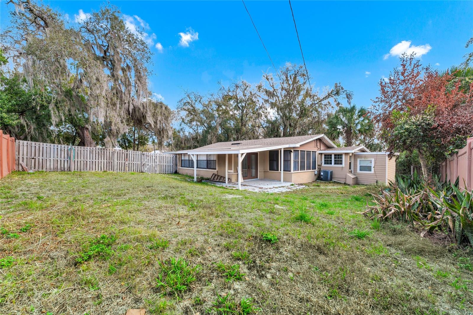 1244 LAKE AVE, CLERMONT, FL, 34711