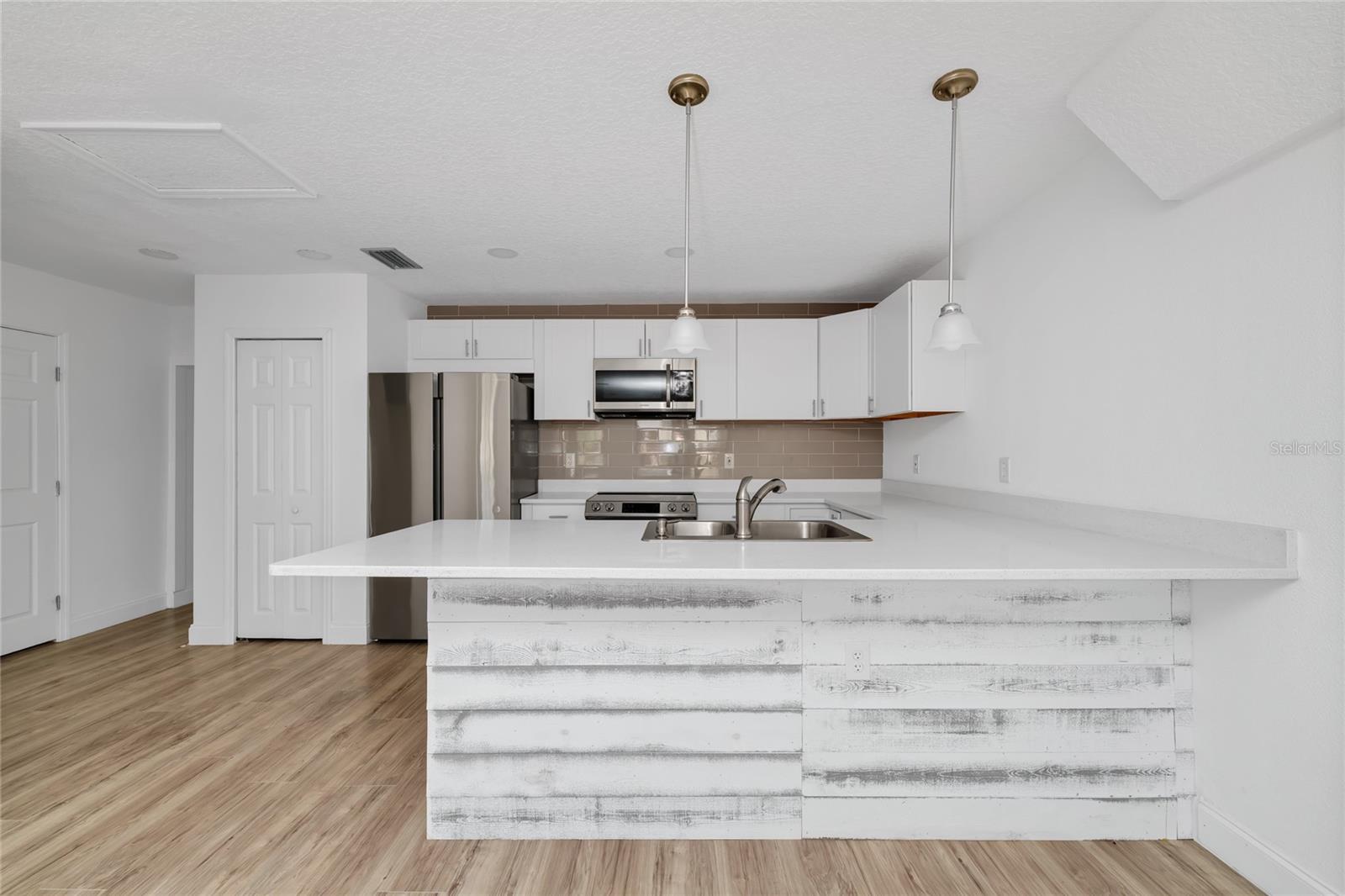 1244 LAKE AVE, CLERMONT, FL, 34711