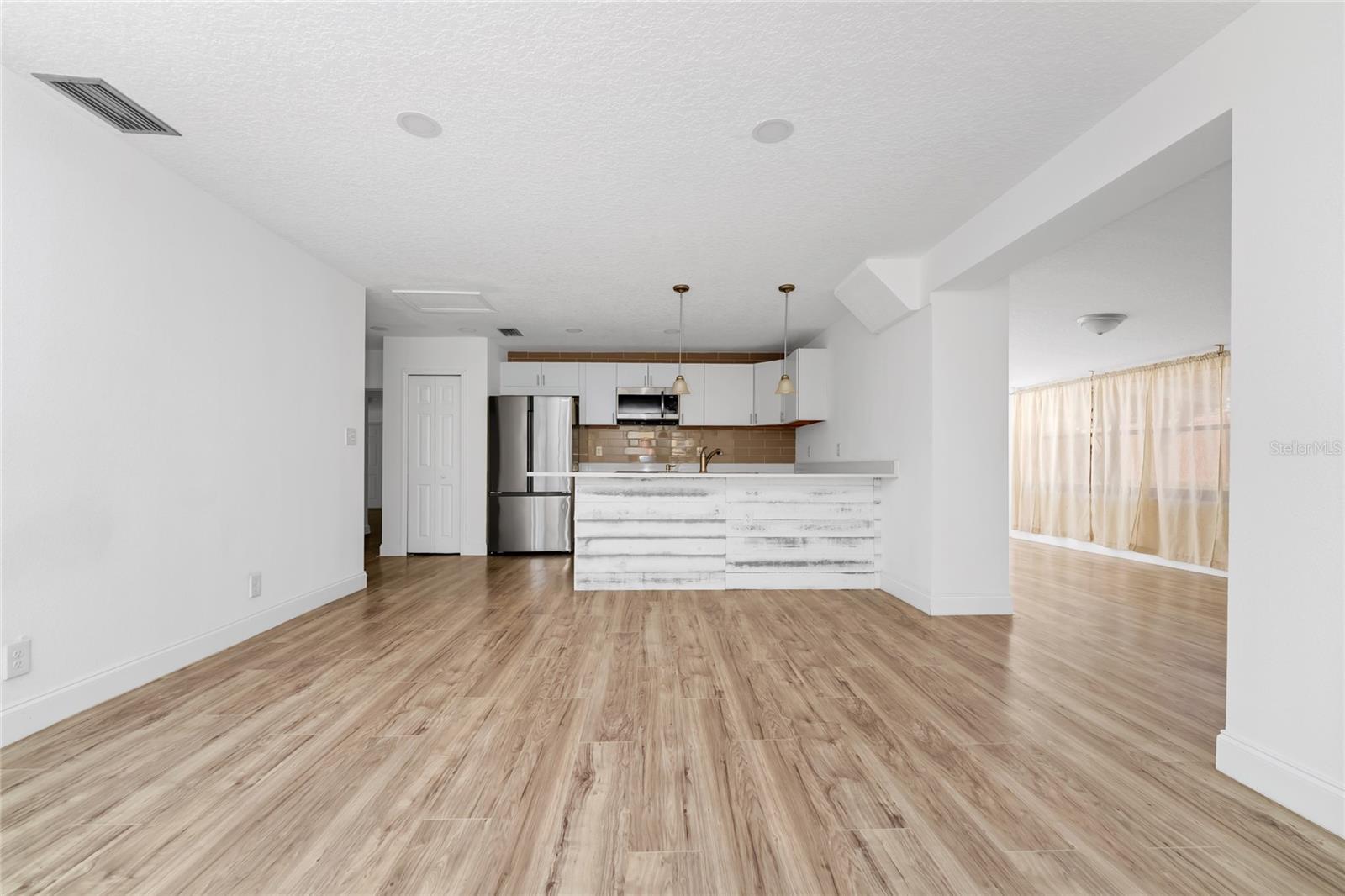 1244 LAKE AVE, CLERMONT, FL, 34711