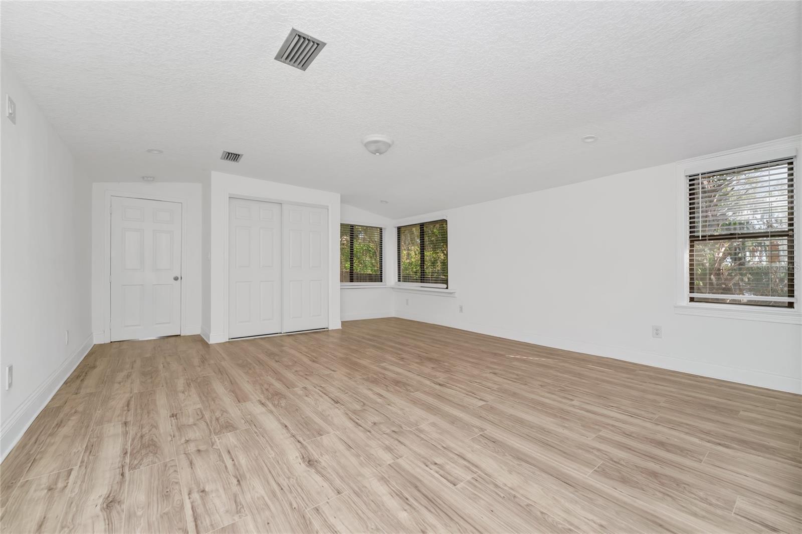 1244 LAKE AVE, CLERMONT, FL, 34711