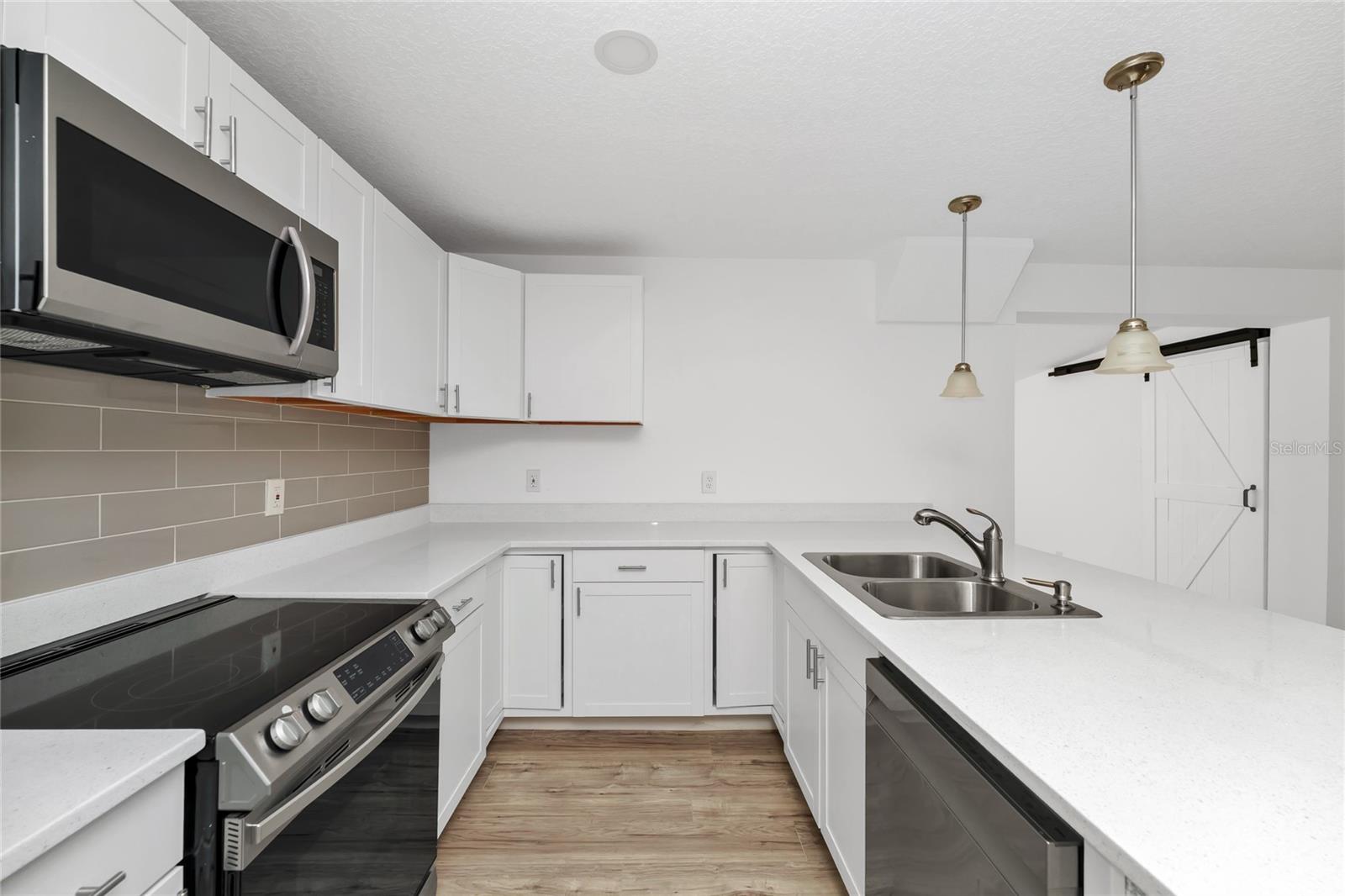 1244 LAKE AVE, CLERMONT, FL, 34711