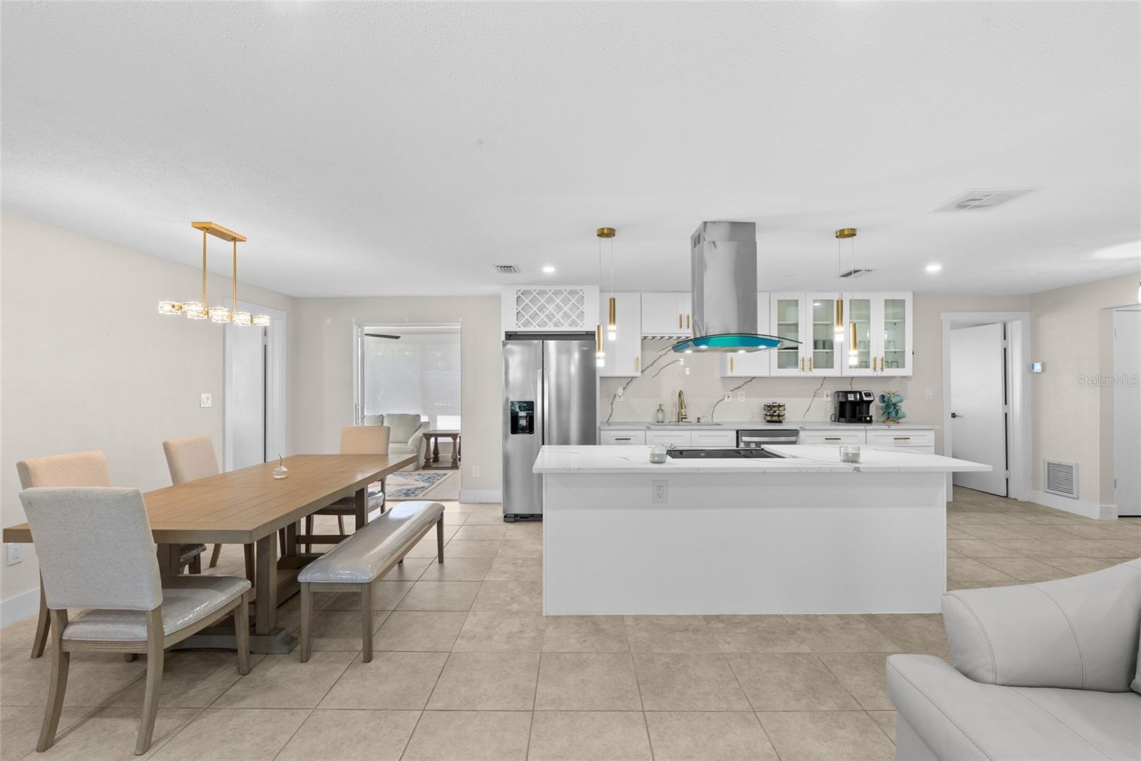 3370 HARBOR LAKE DR, LARGO, FL, 33770