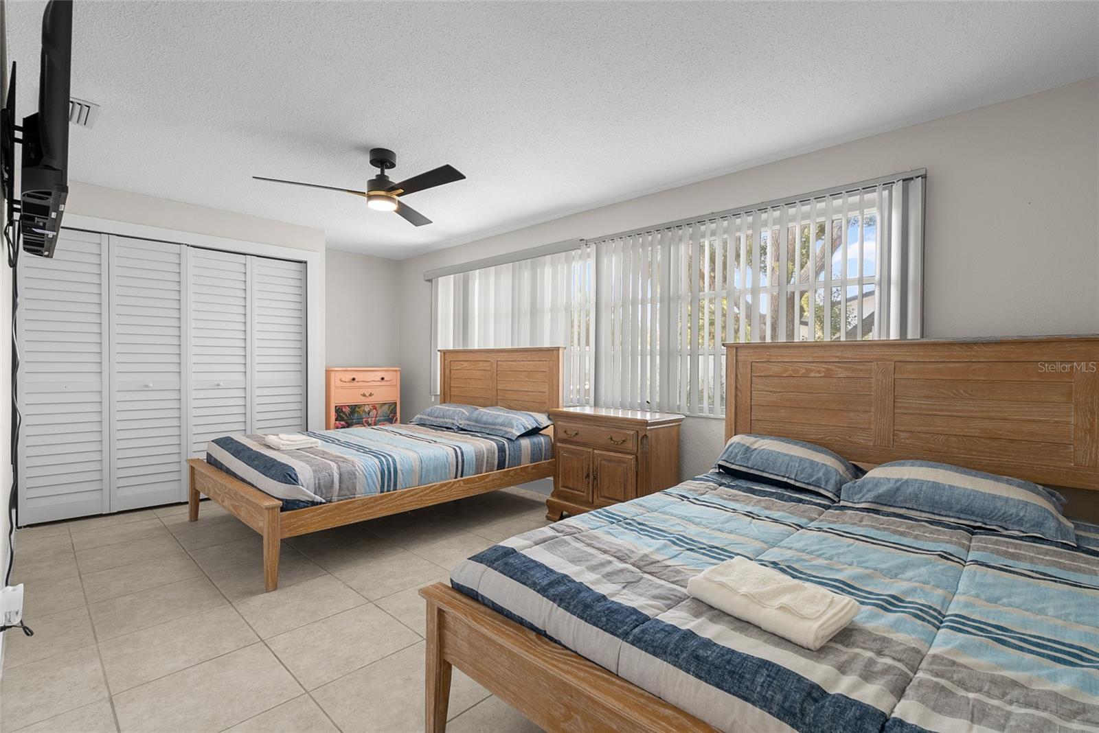 3370 HARBOR LAKE DR, LARGO, FL, 33770