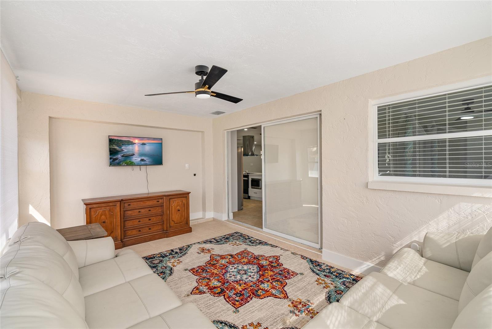 3370 HARBOR LAKE DR, LARGO, FL, 33770