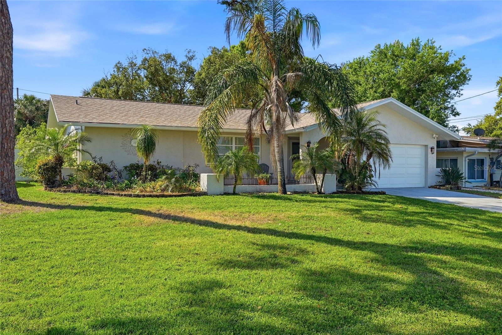 3370 HARBOR LAKE DR, LARGO, FL, 33770