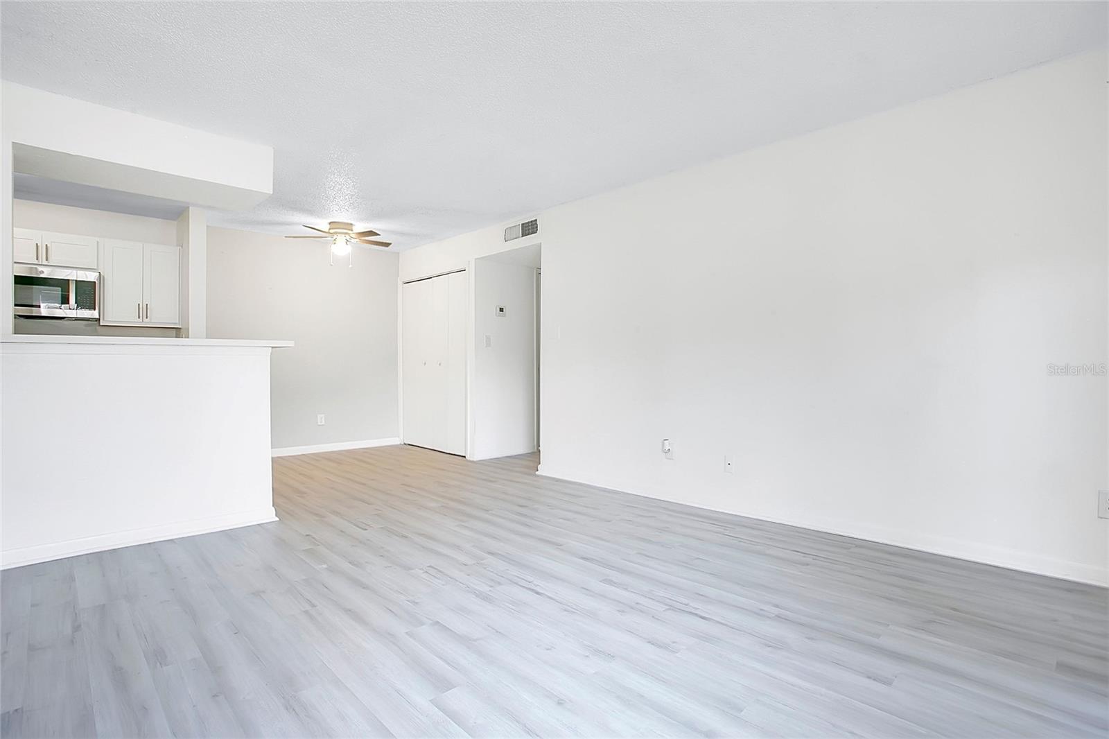 5540 DEVONBRIAR WAY #104, ORLANDO, FL, 32822