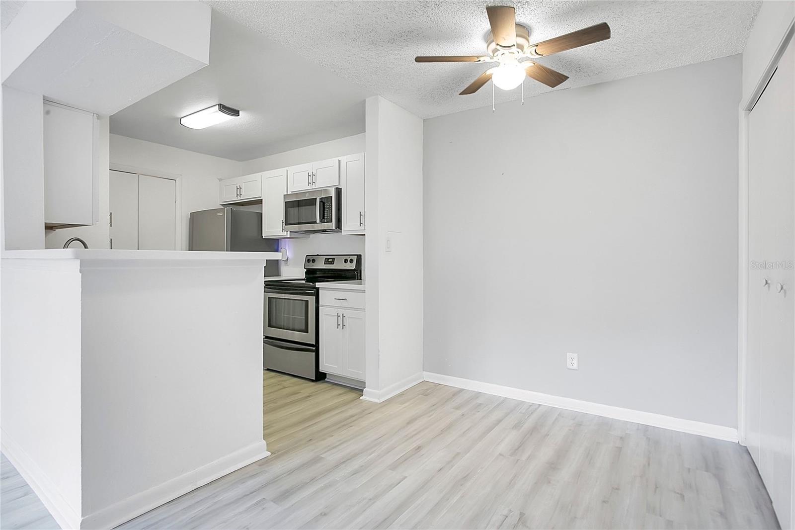 5540 DEVONBRIAR WAY #104, ORLANDO, FL, 32822