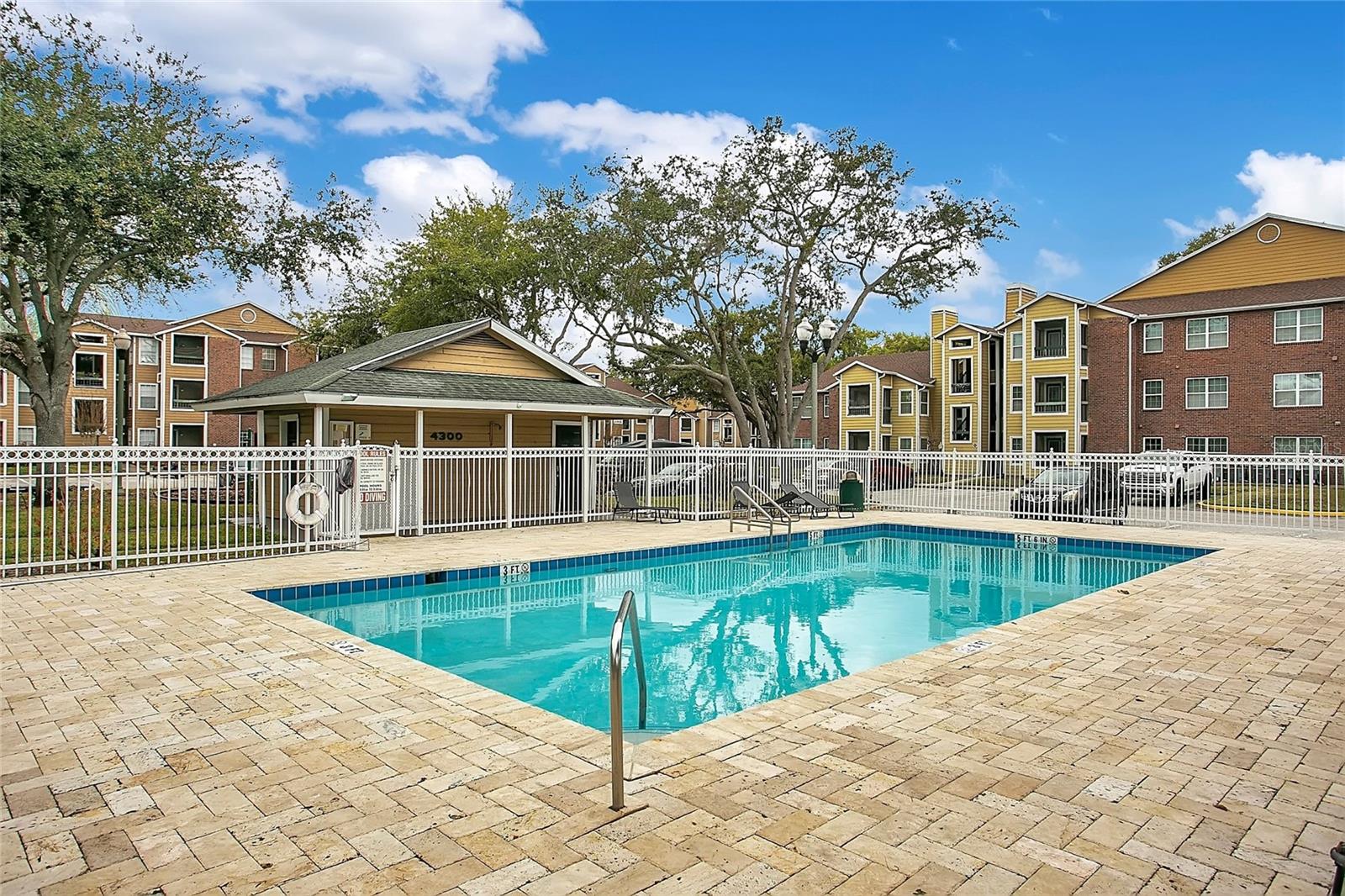 5540 DEVONBRIAR WAY #104, ORLANDO, FL, 32822