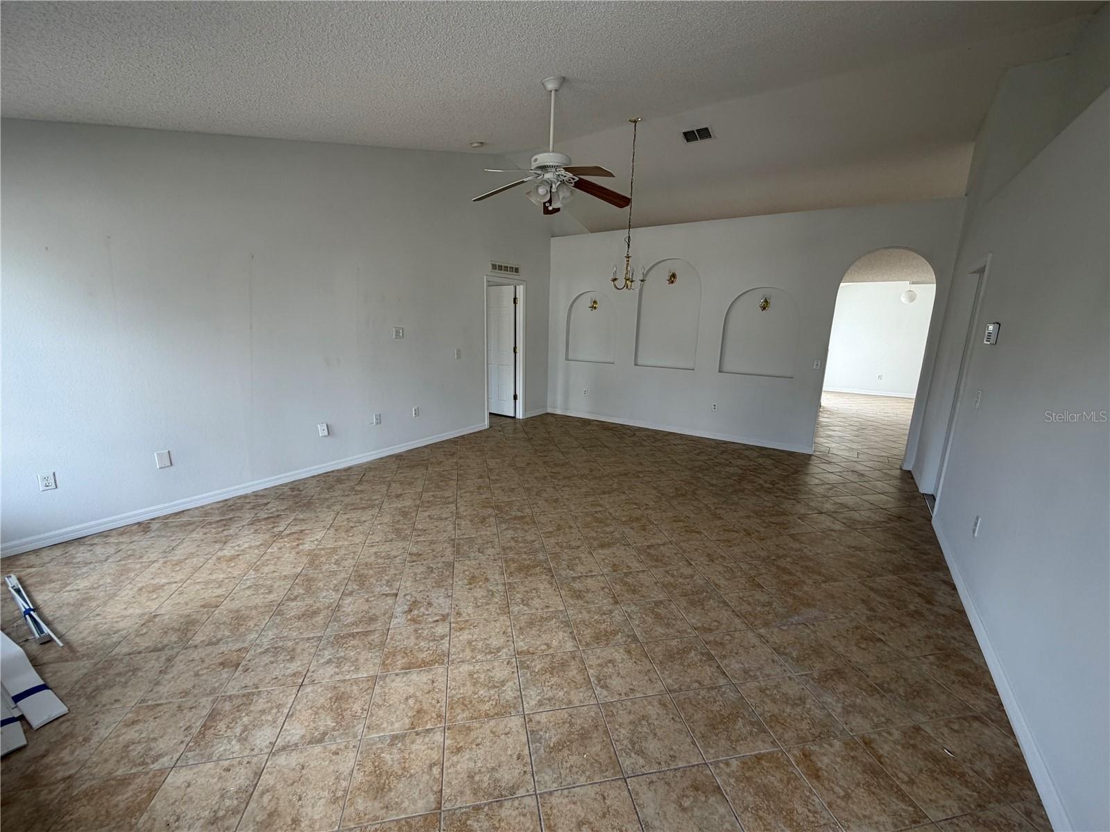 565 EAGLE CT, KISSIMMEE, FL, 34759