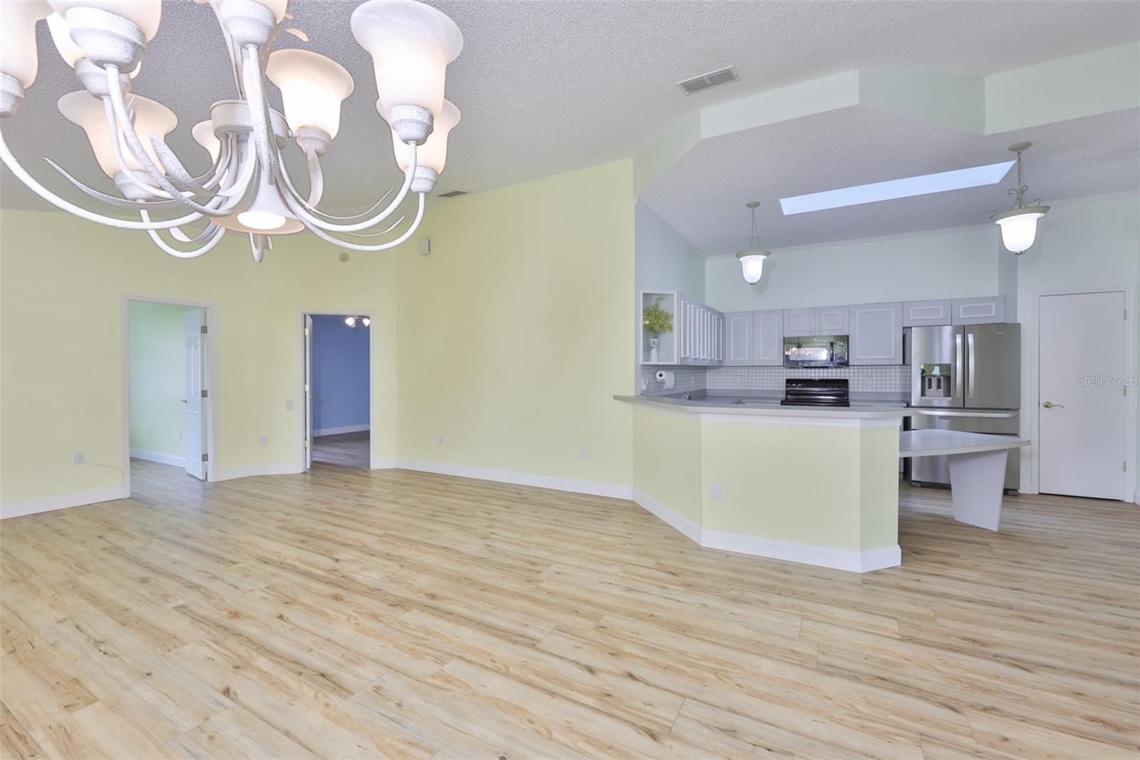 2411 OLD NANTUCKET CT, SUN CITY CENTER, FL, 33573