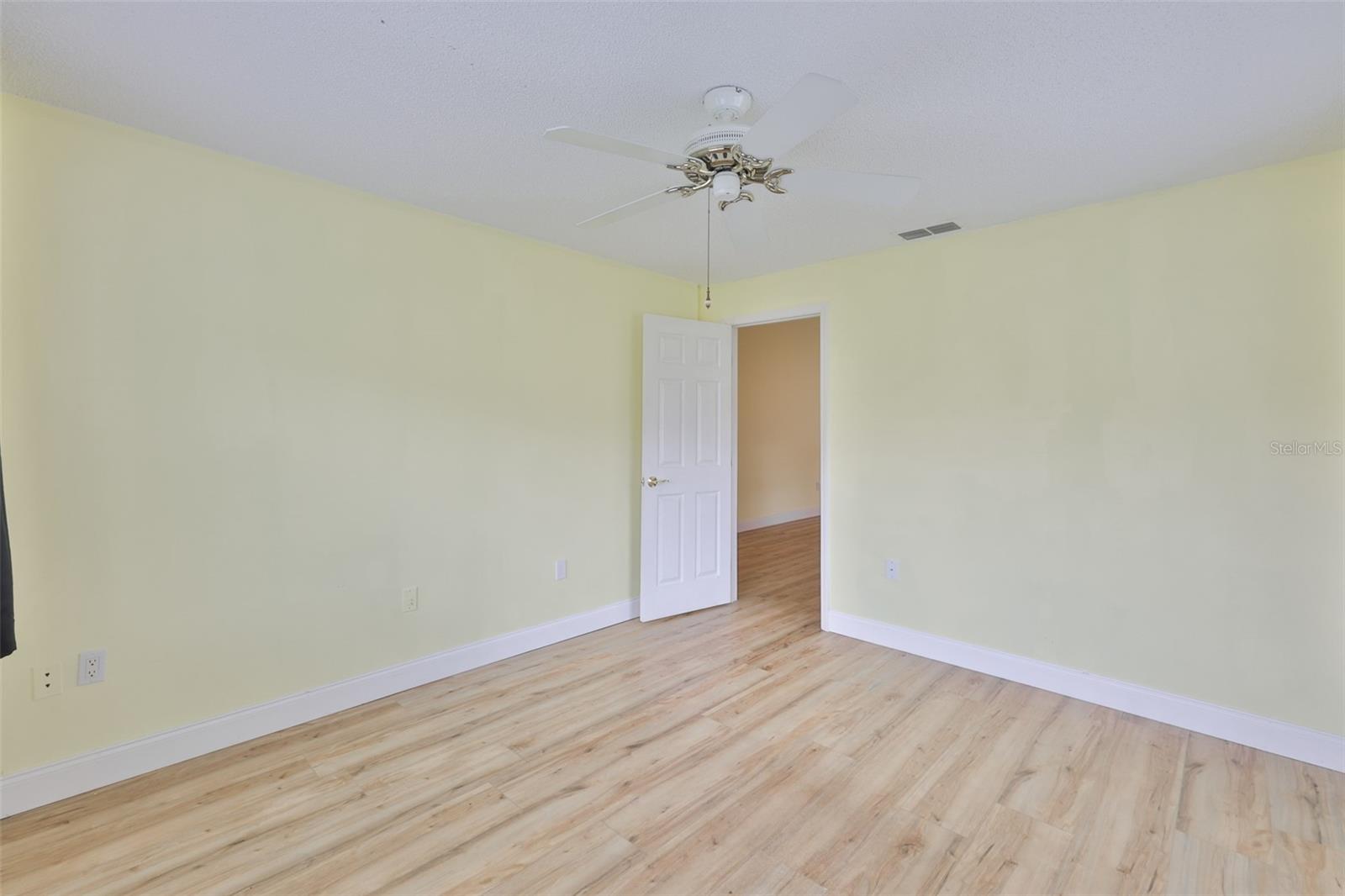 2411 OLD NANTUCKET CT, SUN CITY CENTER, FL, 33573