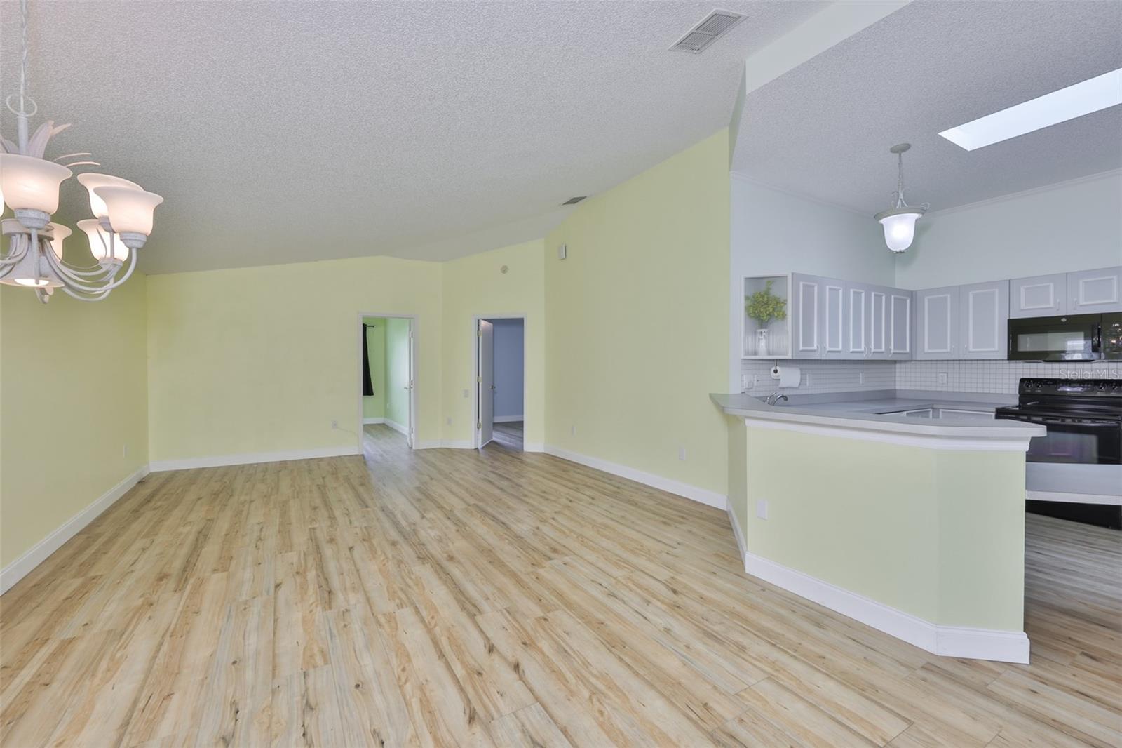 2411 OLD NANTUCKET CT, SUN CITY CENTER, FL, 33573