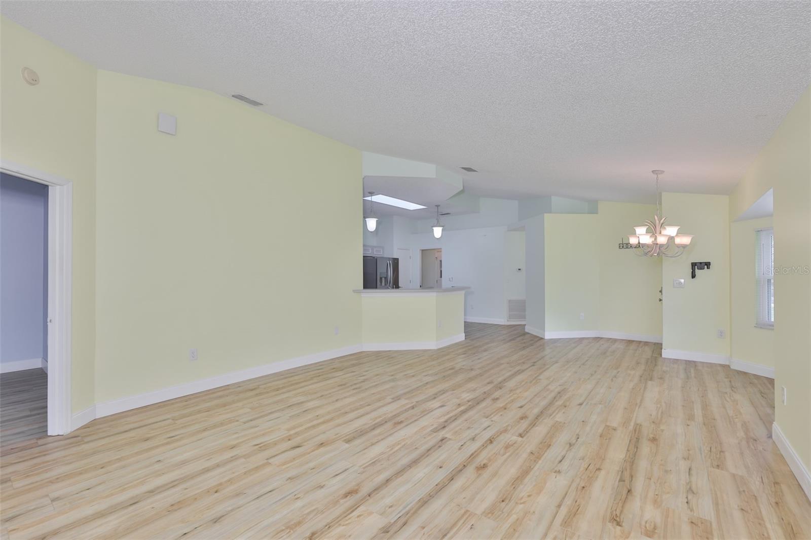 2411 OLD NANTUCKET CT, SUN CITY CENTER, FL, 33573