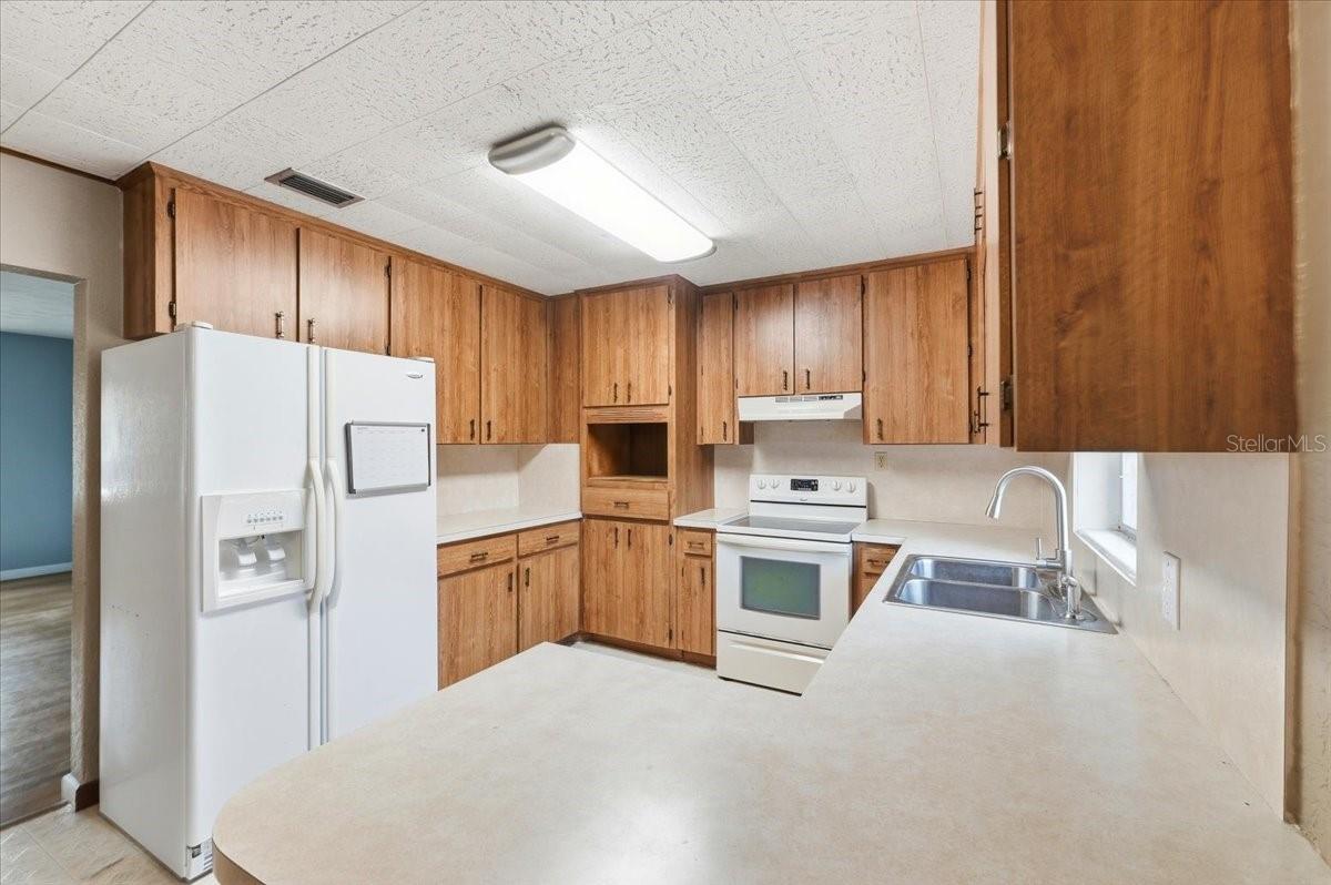 137 HIGHLAND AVE, AUBURNDALE, FL, 33823