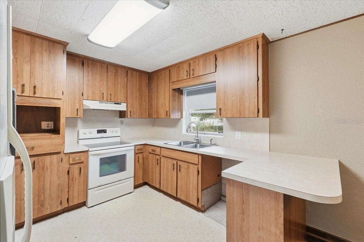 137 HIGHLAND AVE, AUBURNDALE, FL, 33823