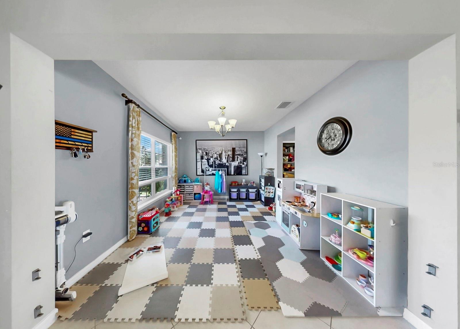 8105 ROTHBURY HILLS PL, GIBSONTON, FL, 33534