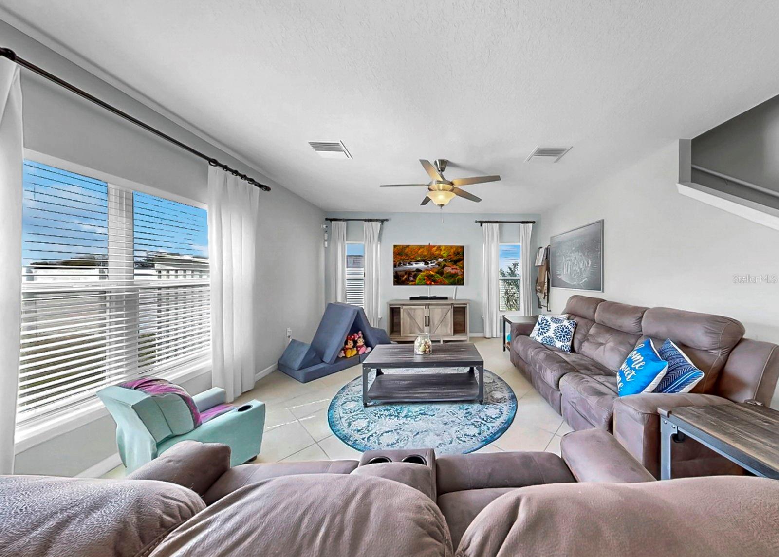 8105 ROTHBURY HILLS PL, GIBSONTON, FL, 33534