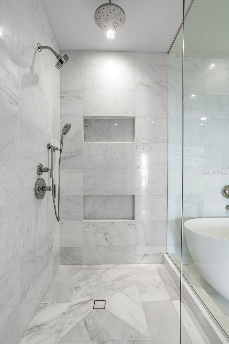 3015 S YSABELLA AVE #2402, TAMPA, FL, 33629