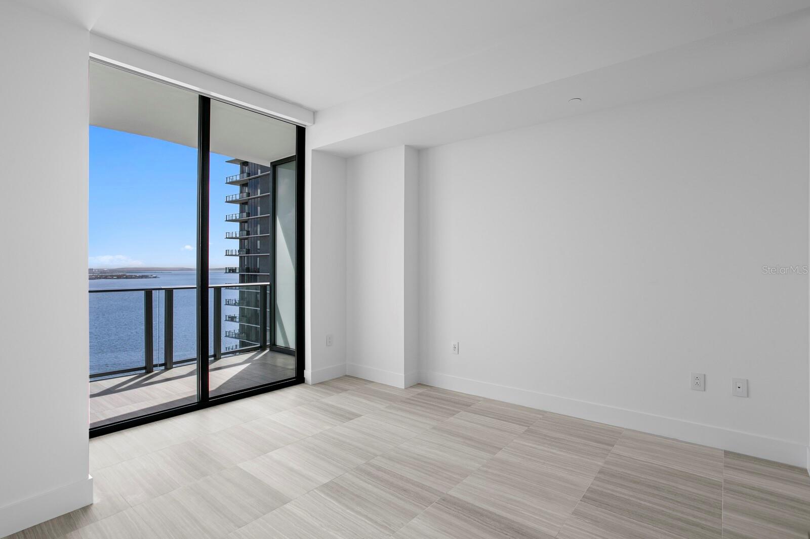 3015 S YSABELLA AVE #2402, TAMPA, FL, 33629