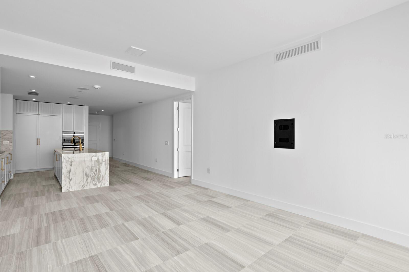 3015 S YSABELLA AVE #2402, TAMPA, FL, 33629