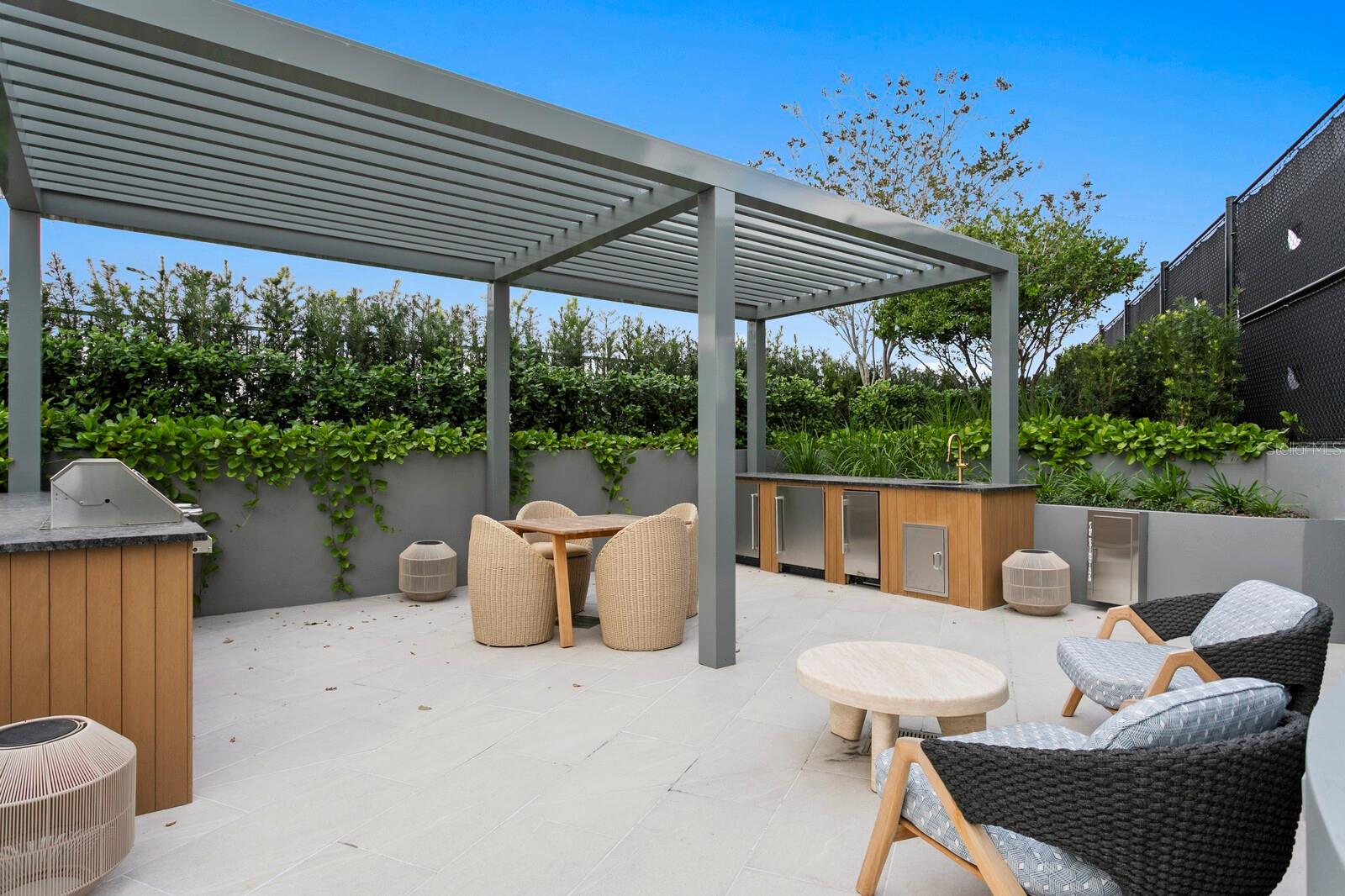 3015 S YSABELLA AVE #2402, TAMPA, FL, 33629