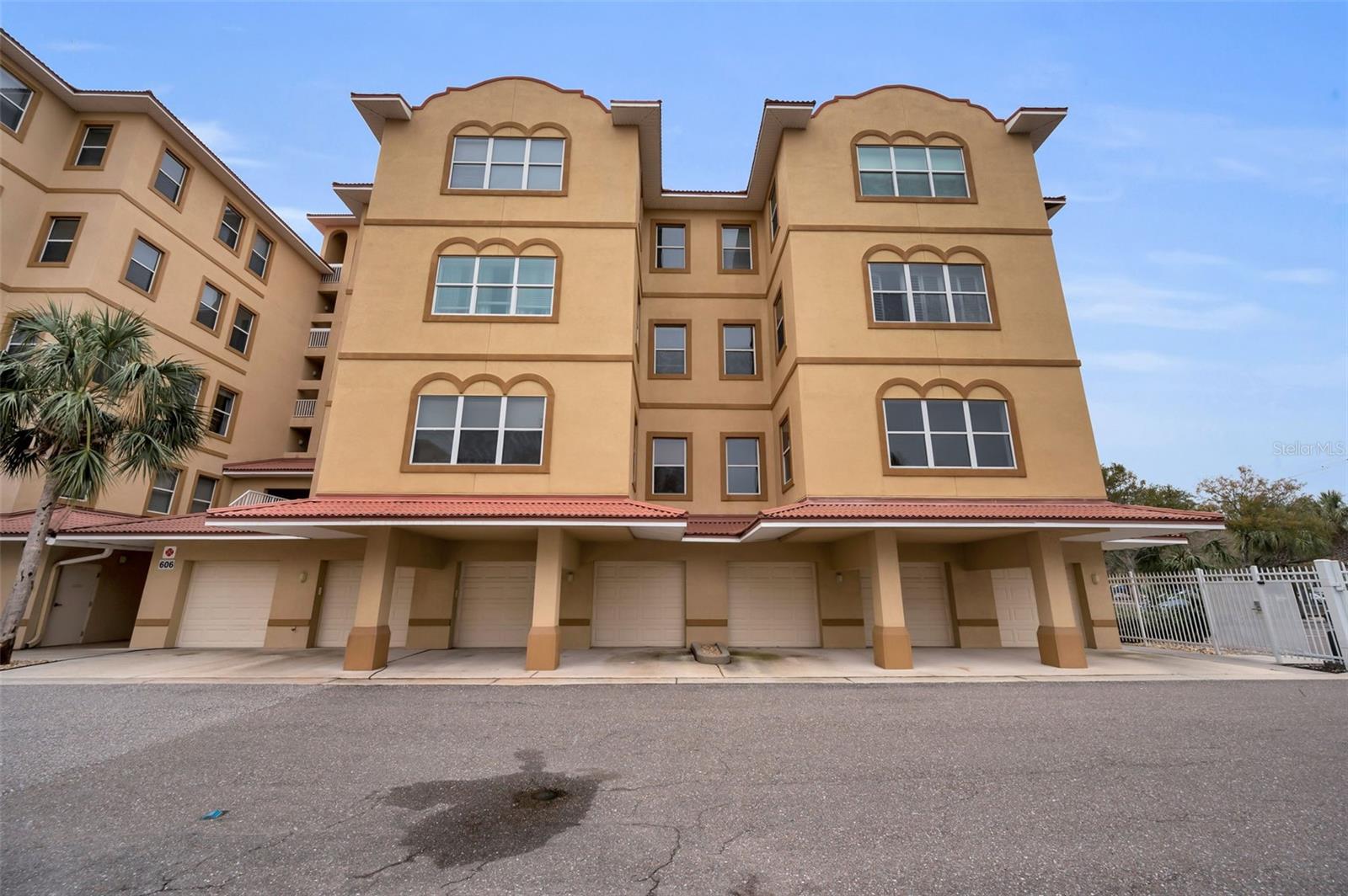 606 WELLS CT #202, CLEARWATER, FL, 33756