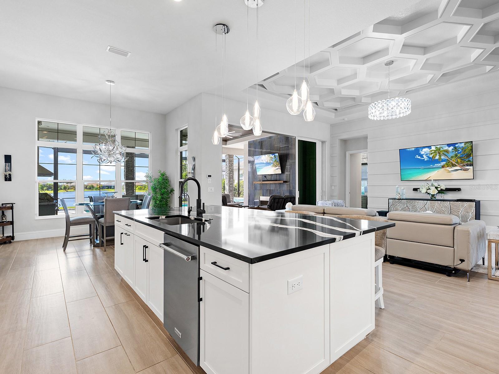 17238 SALERNO DR, LAKEWOOD RANCH, FL, 34202