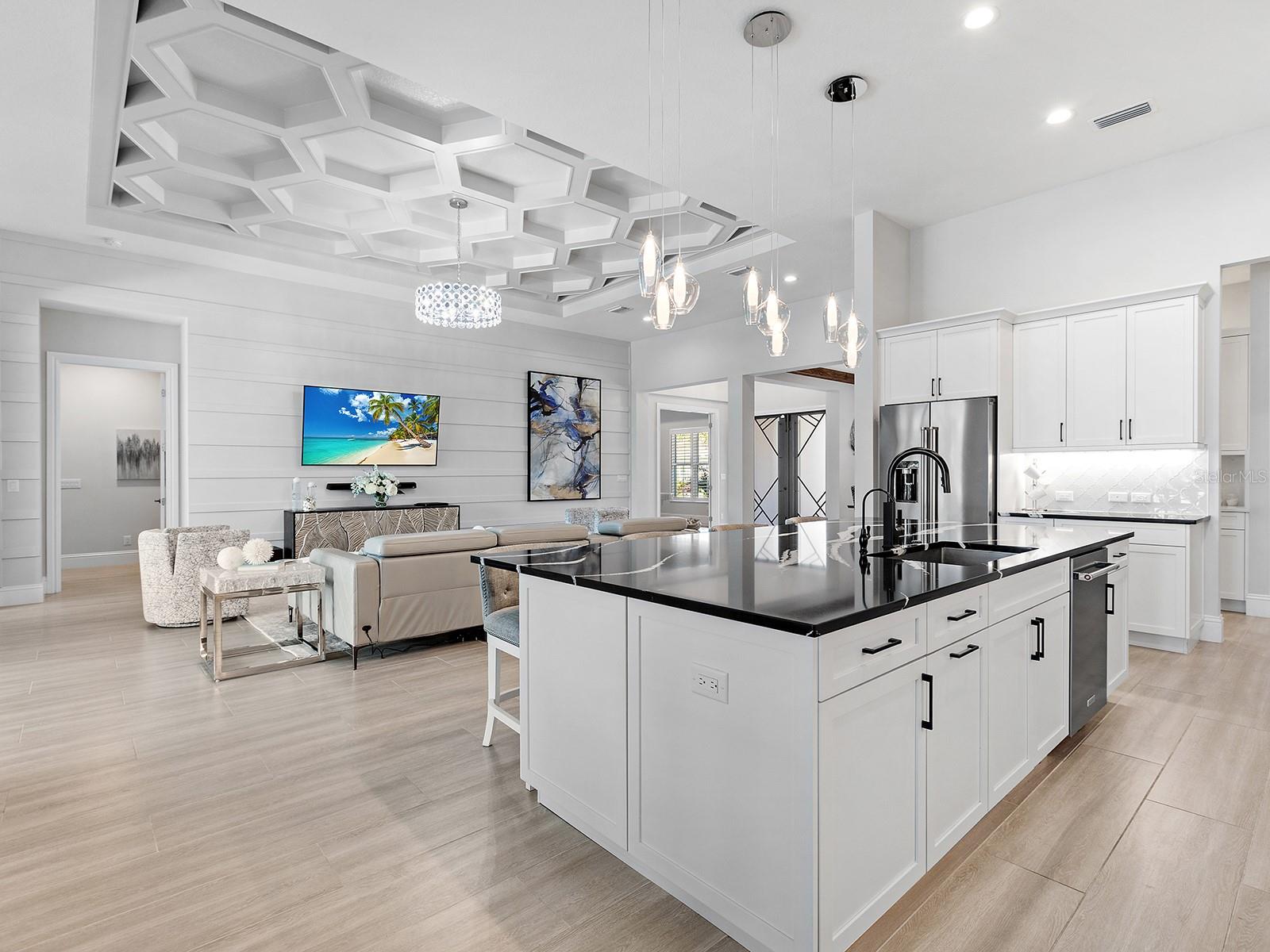 17238 SALERNO DR, LAKEWOOD RANCH, FL, 34202