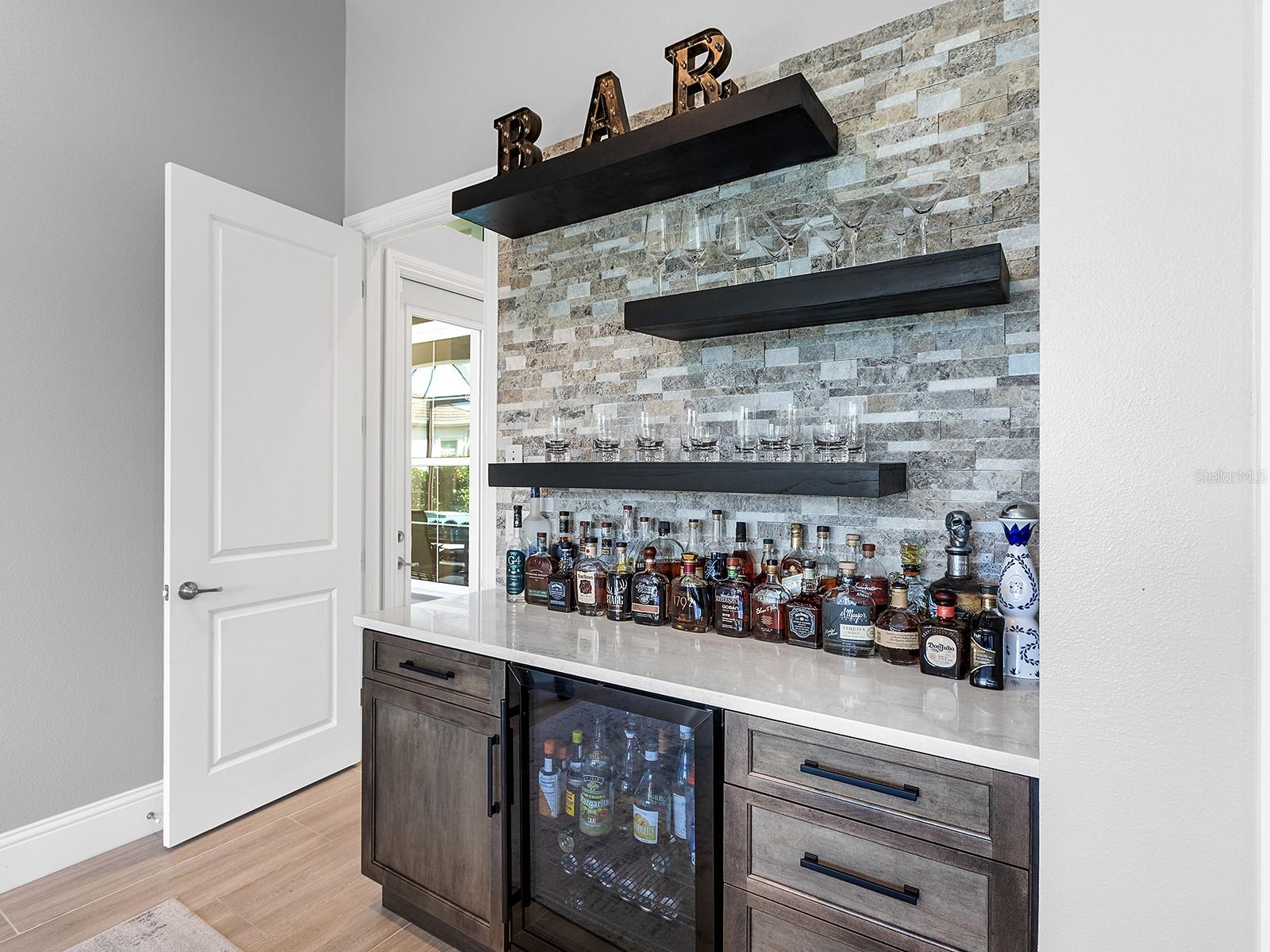 17238 SALERNO DR, LAKEWOOD RANCH, FL, 34202