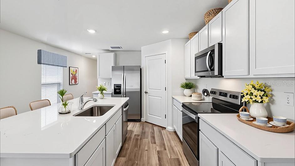 10525 TUCKER RD, WEEKI WACHEE, FL, 34613