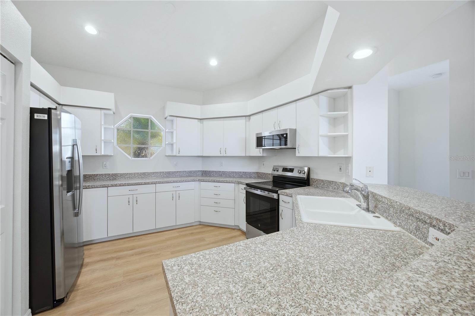 3012 VINSON AVE, SARASOTA, FL, 34232
