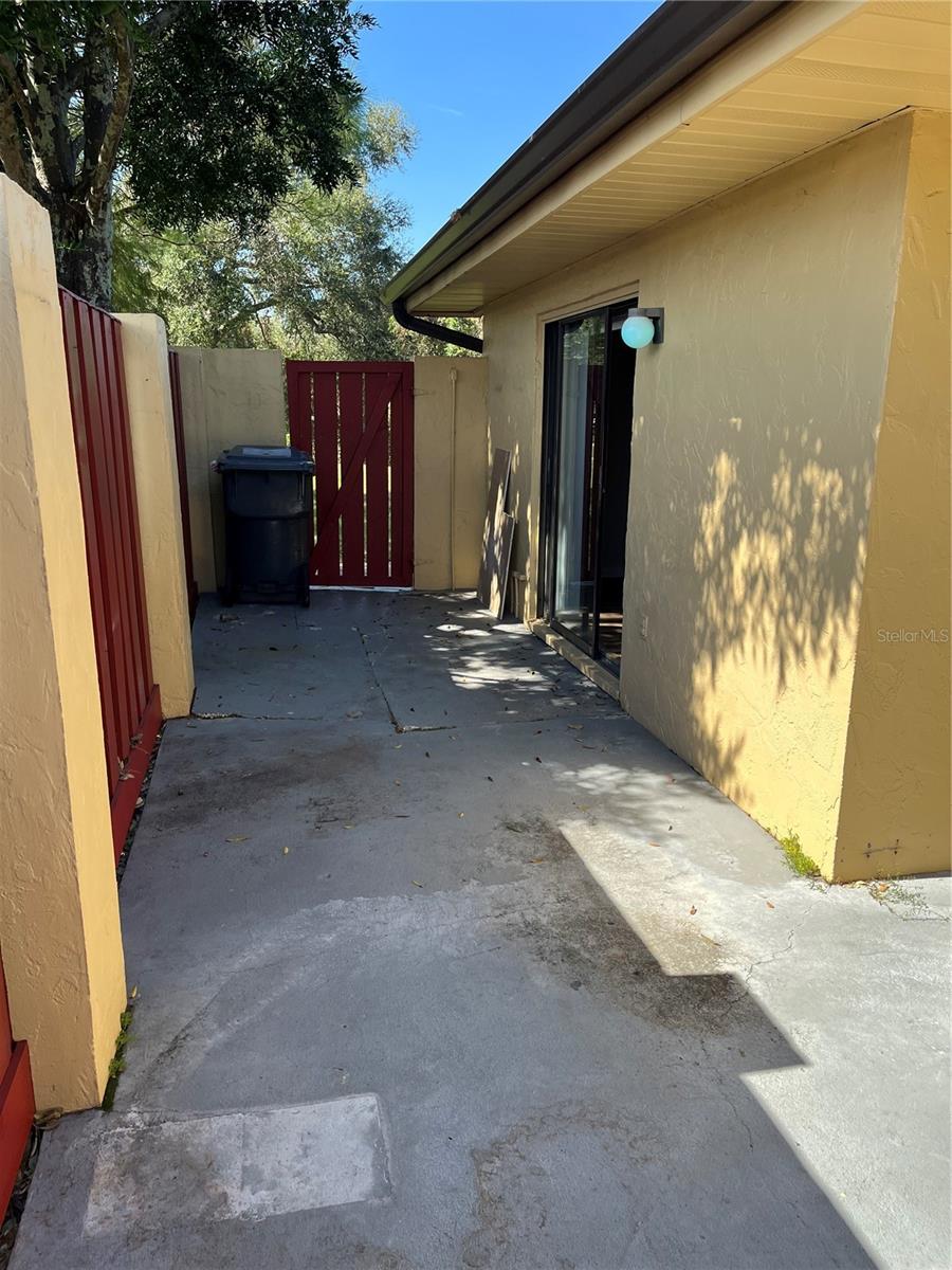 1039 MEDINAH DR, WINTER HAVEN, FL, 33884