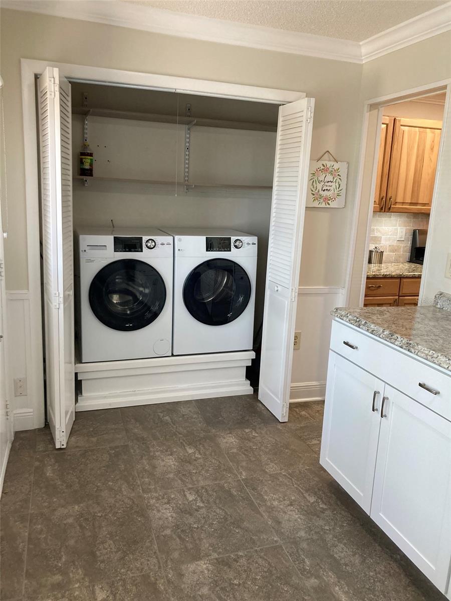 5725 80TH ST N #114, ST PETERSBURG, FL, 33709