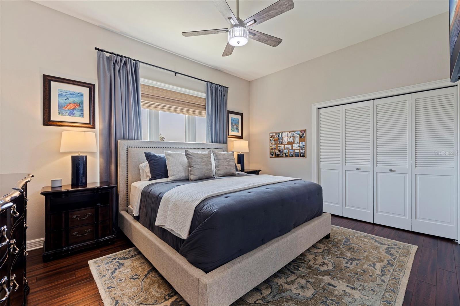 1285 GASPARILLA DR NE, ST PETERSBURG, FL, 33702