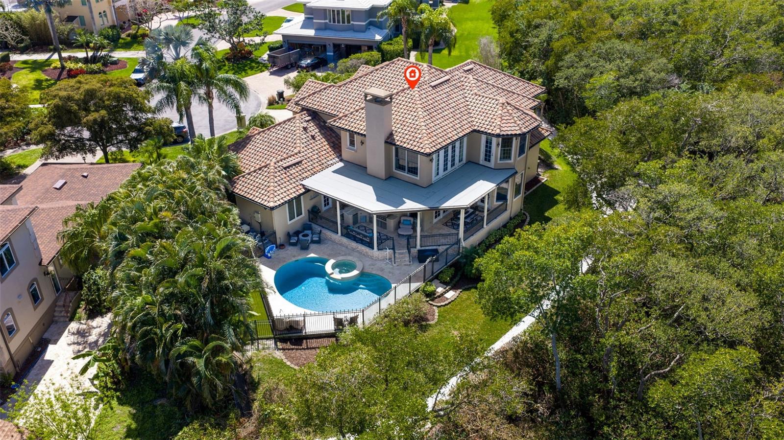 1285 GASPARILLA DR NE, ST PETERSBURG, FL, 33702