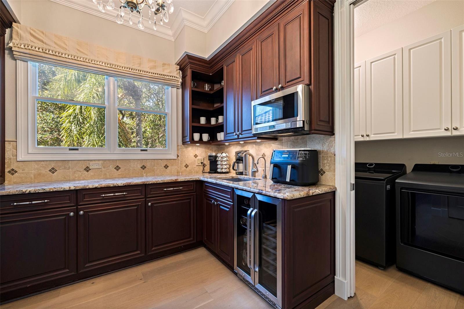 1285 GASPARILLA DR NE, ST PETERSBURG, FL, 33702