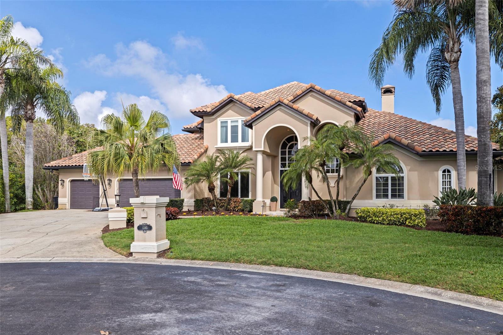 1285 GASPARILLA DR NE, ST PETERSBURG, FL, 33702