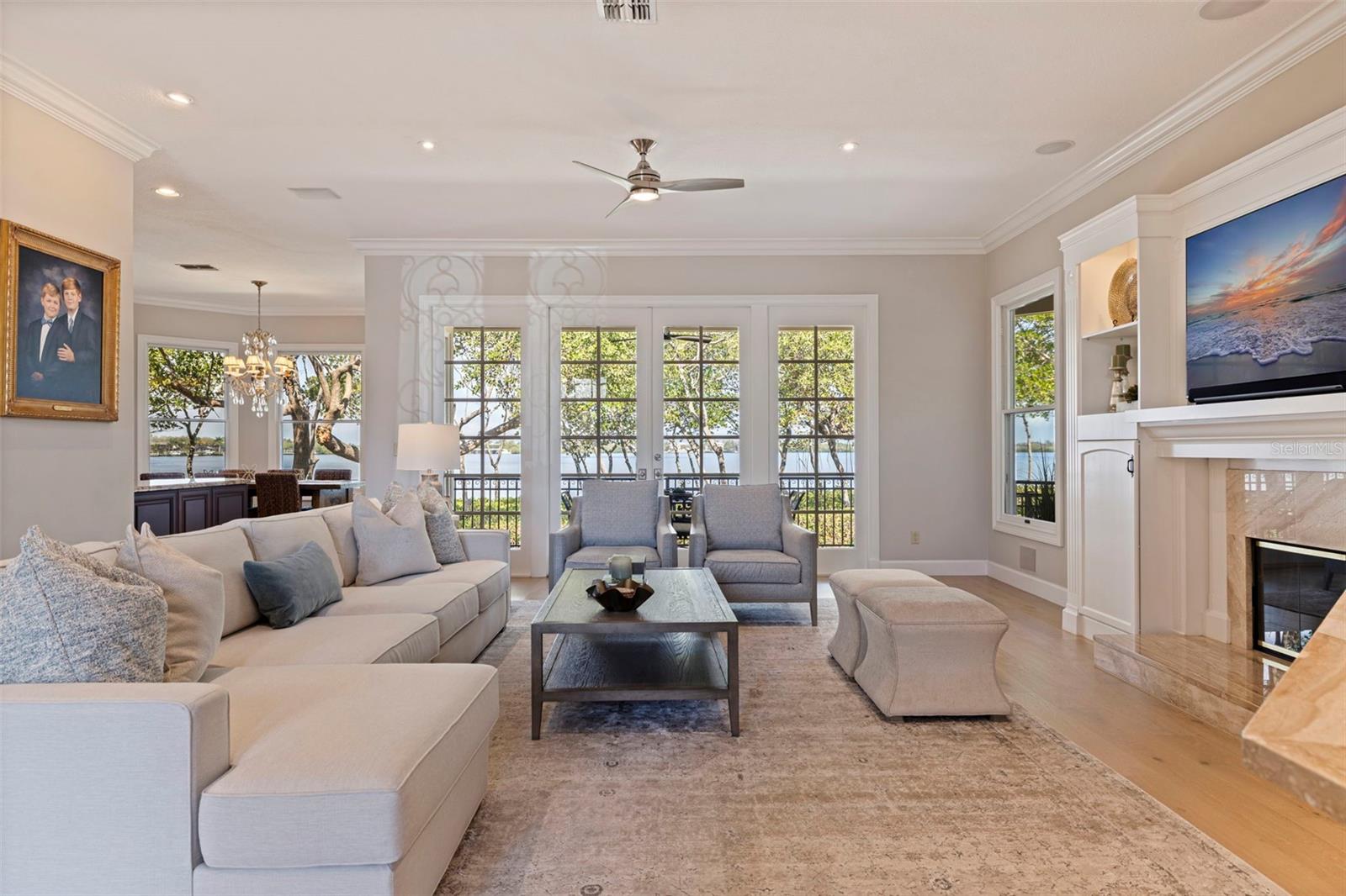 1285 GASPARILLA DR NE, ST PETERSBURG, FL, 33702