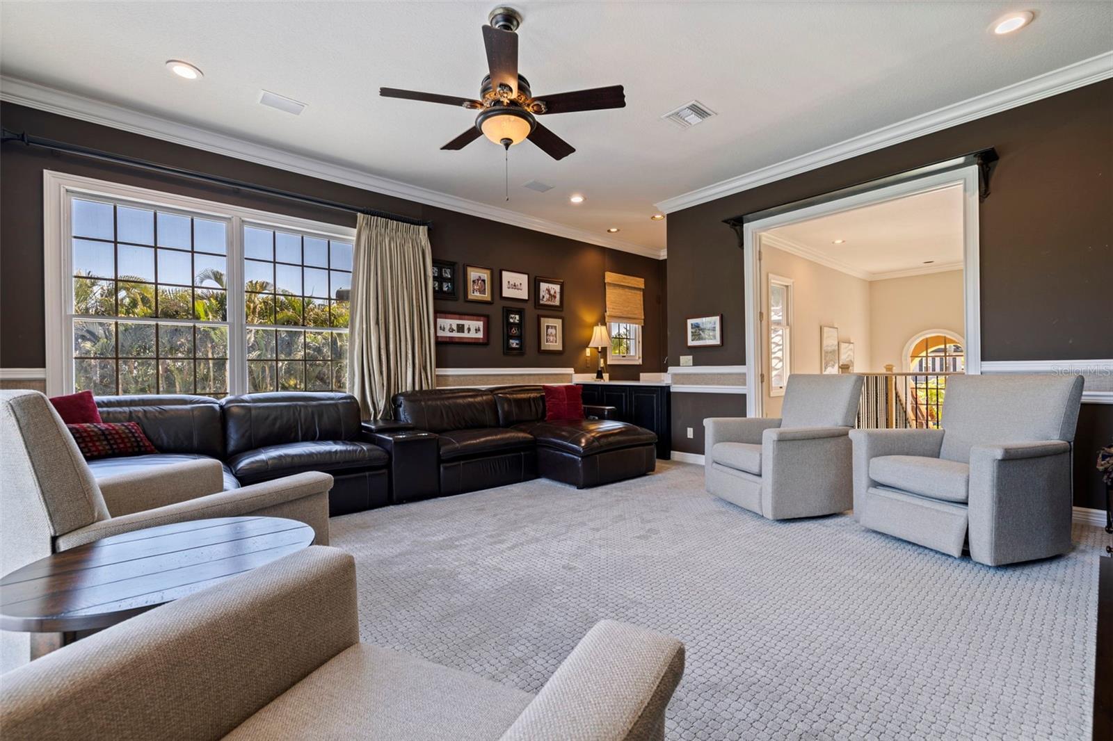 1285 GASPARILLA DR NE, ST PETERSBURG, FL, 33702