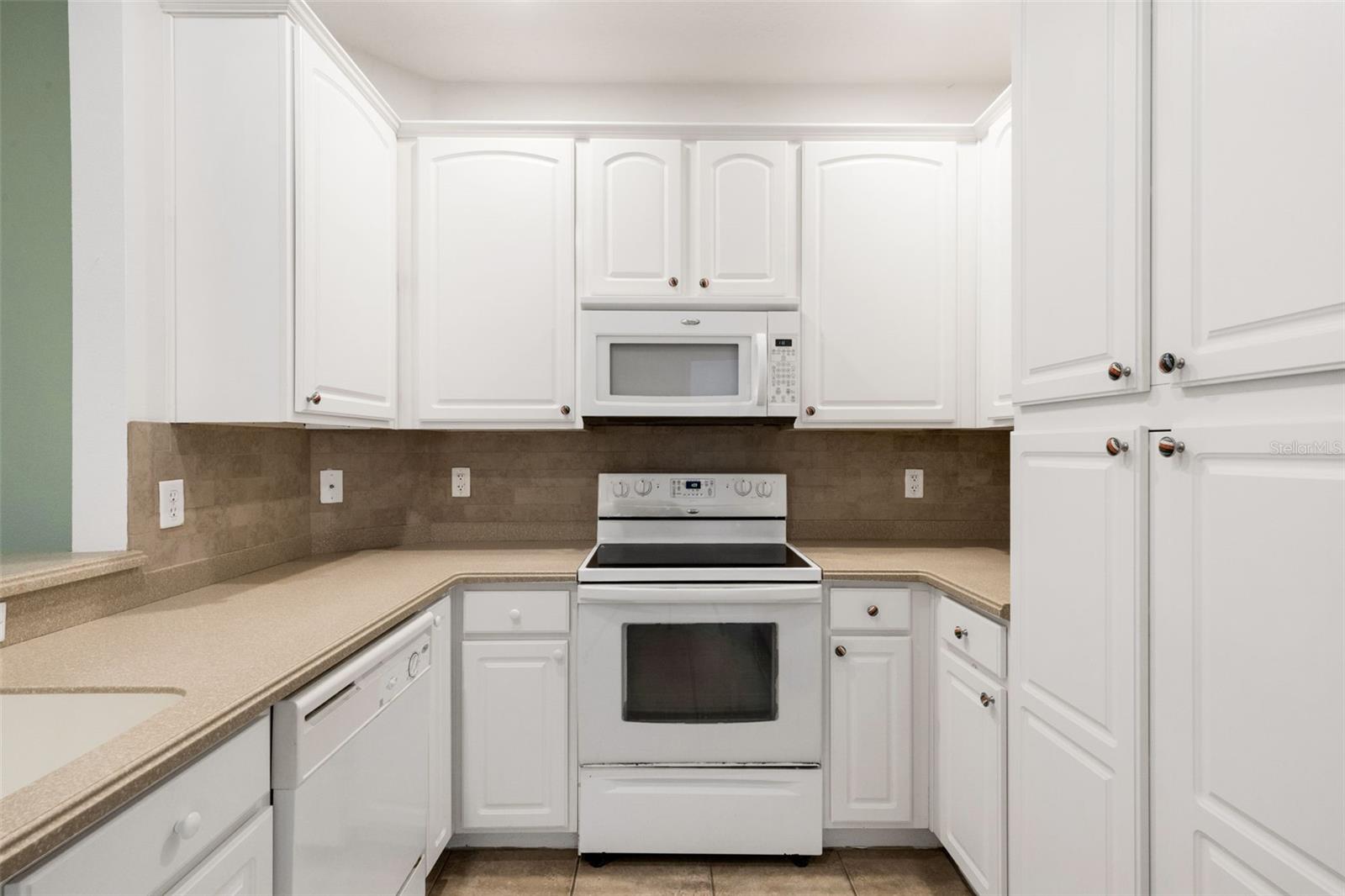 STONEHAVEN PH 4, 5, 6, 7 & 25, SARASOTA, FL, 34233